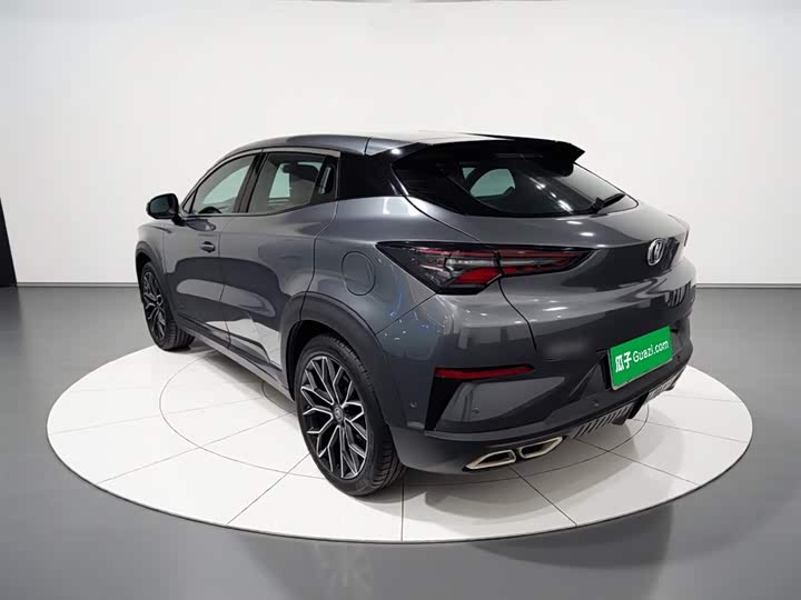 Changan UNI-T 2022 1.5 T Flagship — фото 5