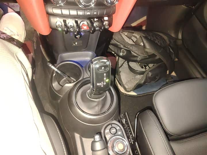 MINI Hatch — фото 14