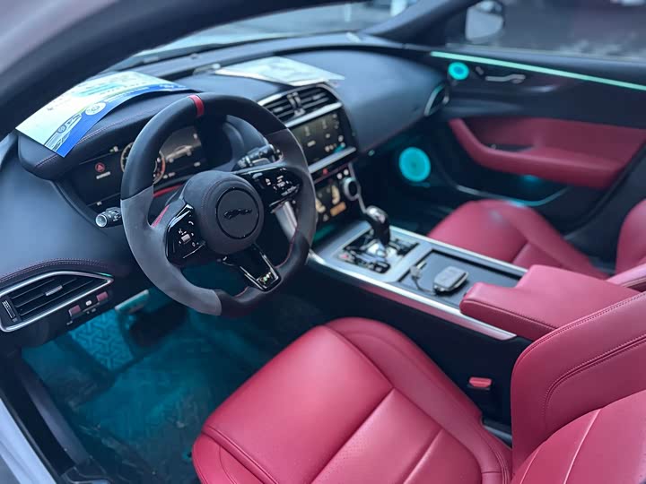Jaguar XEL 2023 2.0 T 250 PS R-DYNAMIC S — фото 6