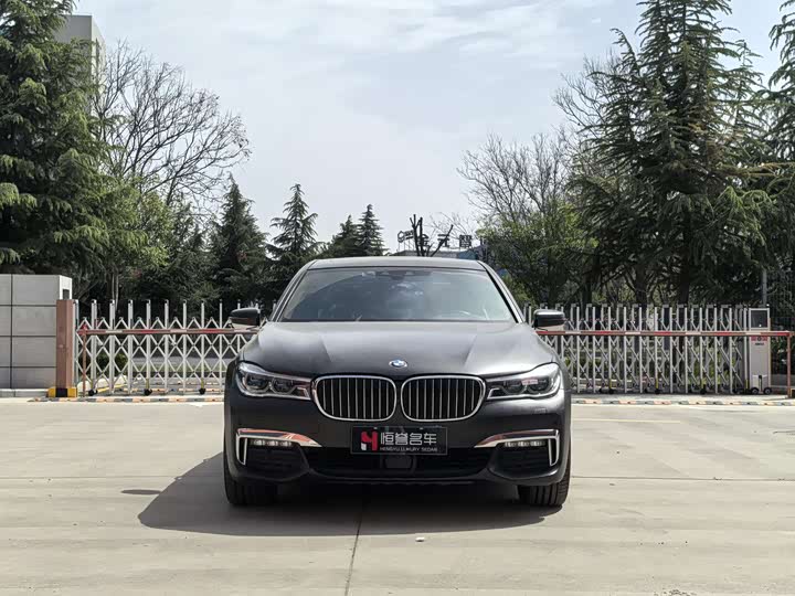 BMW 7-Series 2018 740 Li x Drive M — фото 2