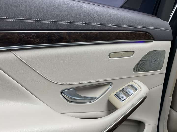 Mercedes-Benz S-Class S 320 L — фото 16