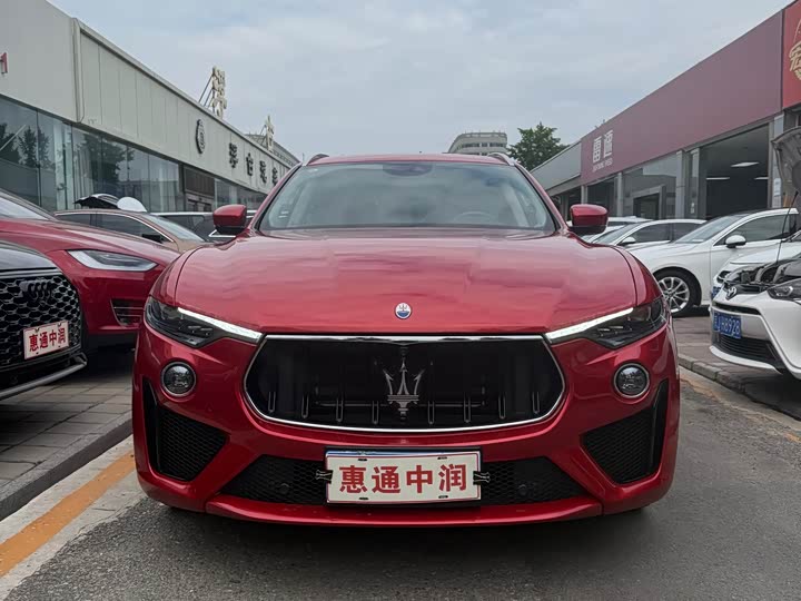 Maserati Levante 2019 3.8 T GTS — фото 3
