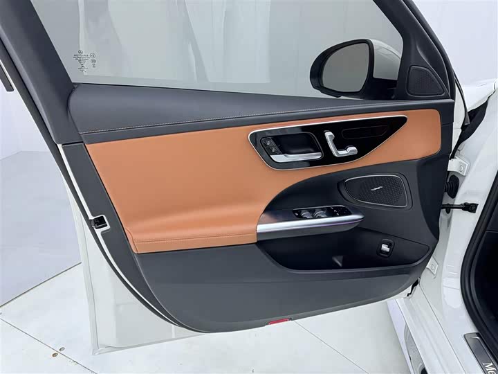 Mercedes-Benz C-Class 2023 C 260 L — фото 17