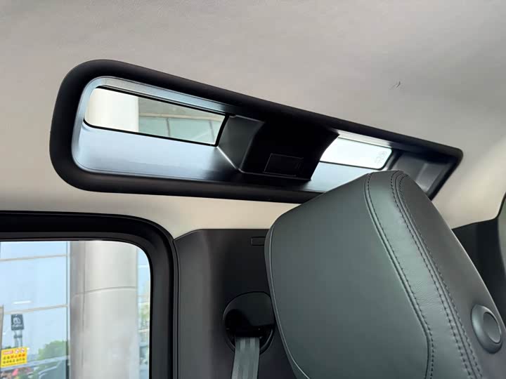 Land Rover Defender — фото 15