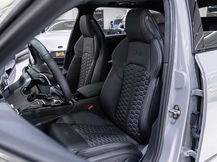 Audi RS4 2022 RS 4 Avant — фото 11