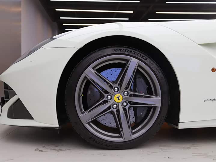 Ferrari F12berlinetta 2013 6.3 L Standard — фото 14