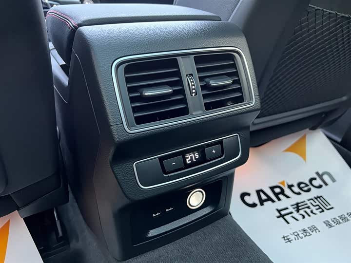 Audi Q5L 2022 40 T RS — фото 22