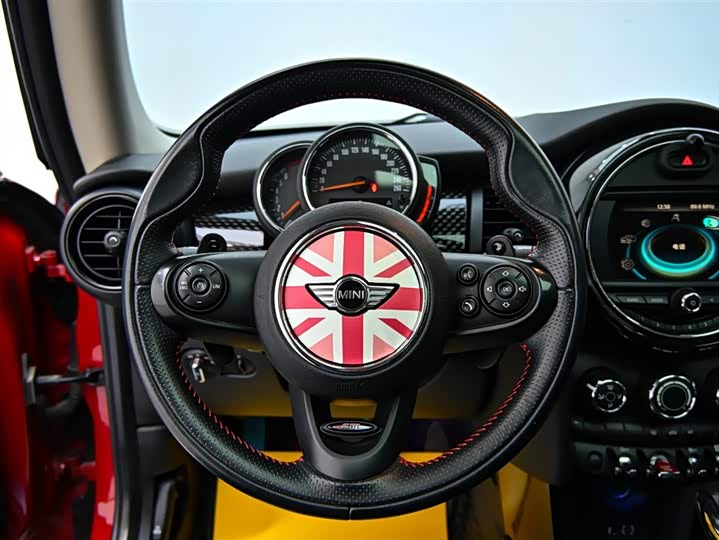 MINI Hatch — фото 18