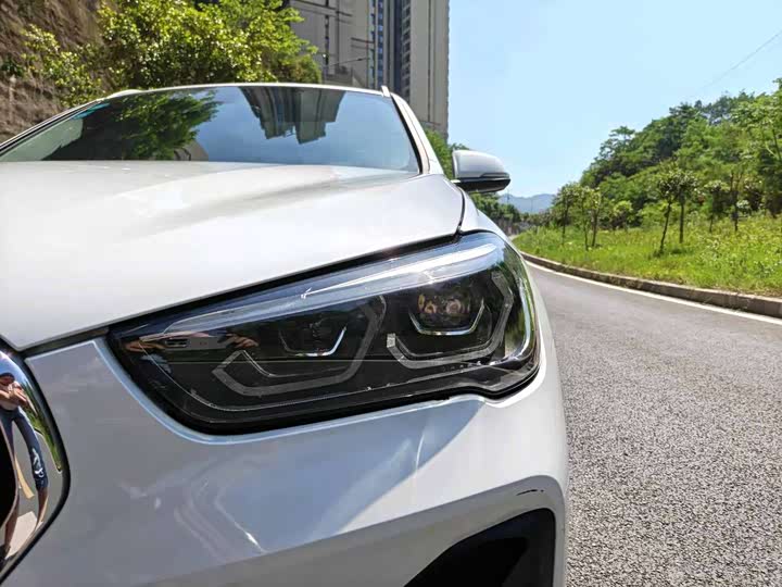 BMW X1 2020 s Drive 20 Li — фото 11
