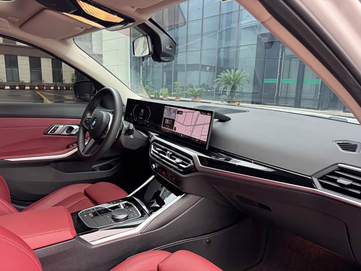 BMW 3 Series 320Li M спортпакет — фото 11