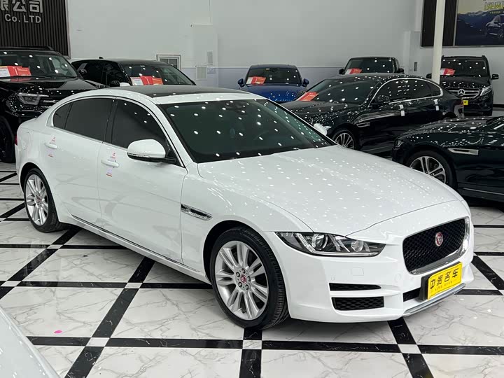Jaguar XEL 2018 2.0 T 200 PS — фото 3