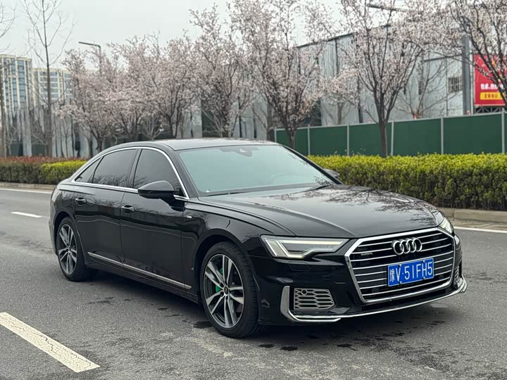 Audi A6L 2022 40 TFSI — фото 3