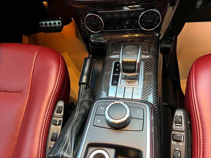 Mercedes-Benz G-Class 2016 AMG G 63 — фото 5