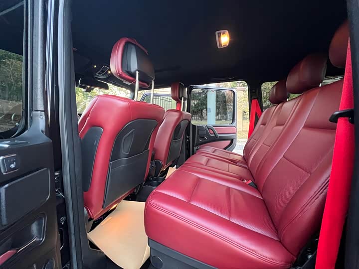 Mercedes-Benz G-Class 2016 AMG G 63 — фото 8