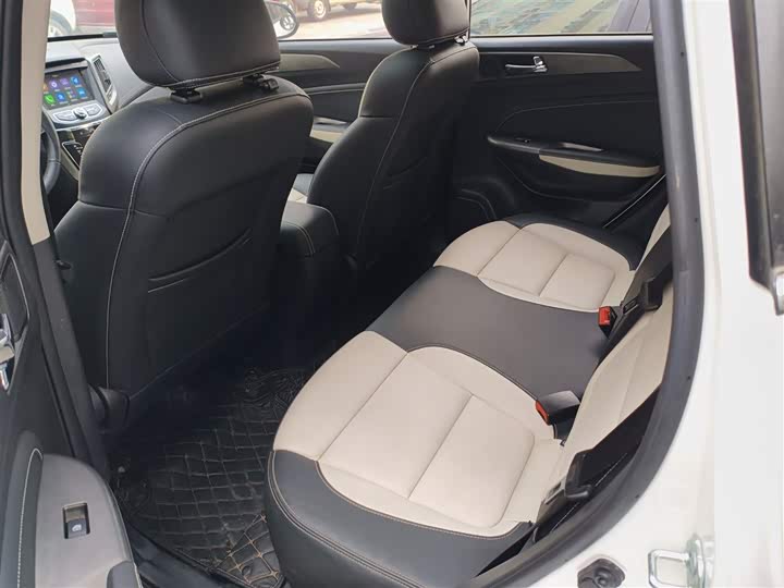 Changan CS35 2017 1.6 L ATLuxury — фото 13