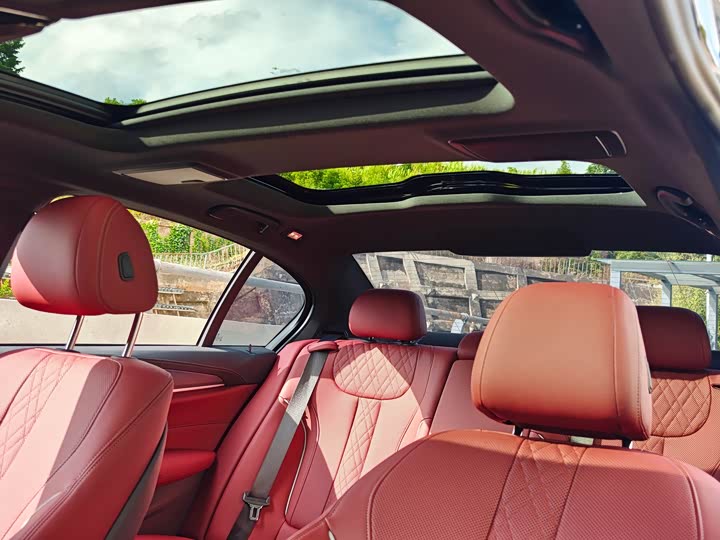 BMW 5-Series 2023 530 Li Leading M — фото 9