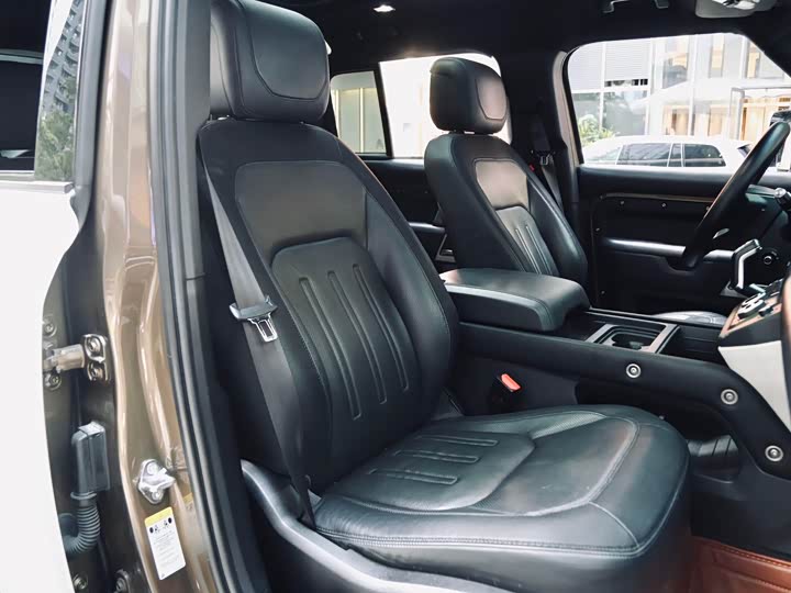 Land Rover Defender — фото 12