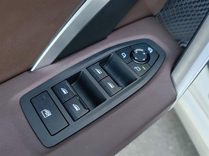 BMW X1 2023 s Drive 25 Li M — фото 15