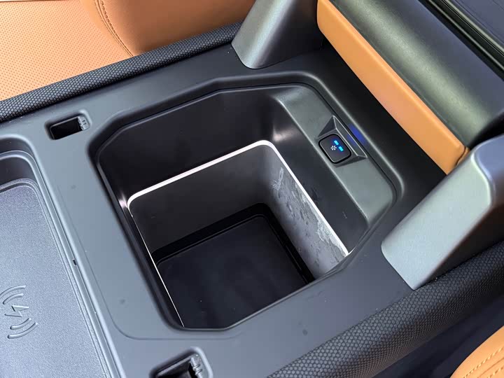 Land Rover Defender — фото 12