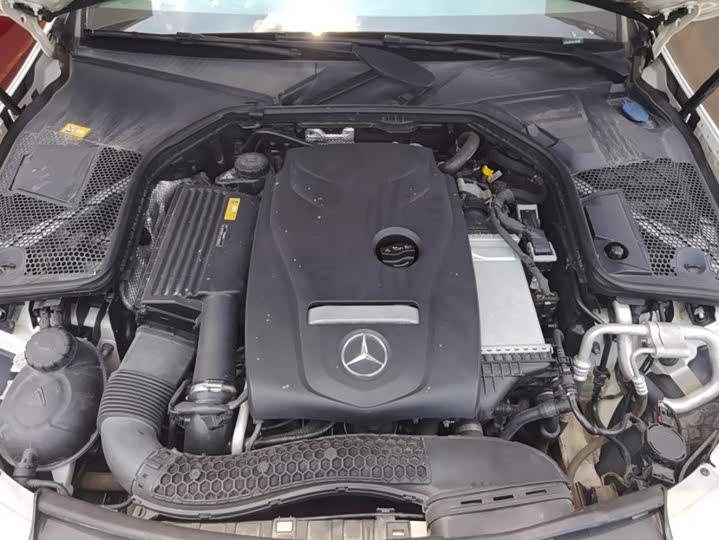 Mercedes-Benz C-Class C 200 спорт — фото 10