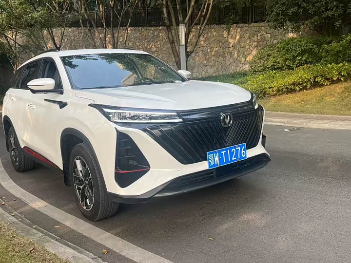 Changan CS75 PLUS 2022 1.5 T ATPremium — фото 3