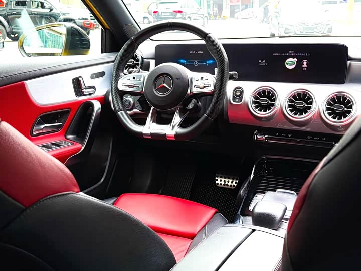 Mercedes-Benz A-Class 2022 AMG A 35 4 MATIC — фото 11