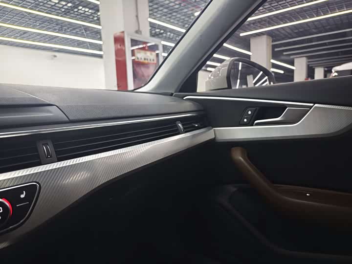 Audi A4L 30 40 TFSI стиль — фото 16