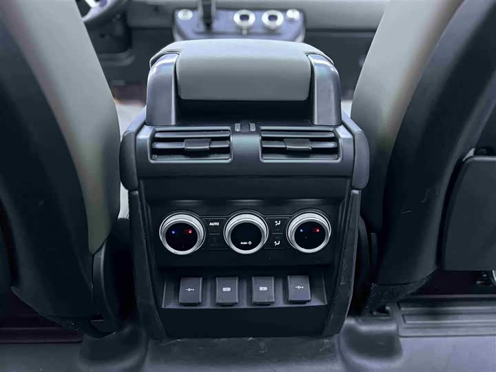 Land Rover Defender — фото 18