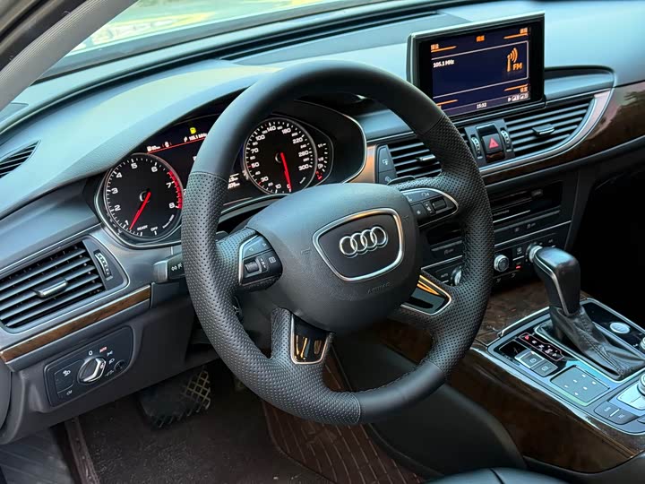 Audi A6L TFSI — фото 8