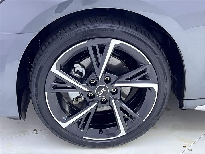 Audi A3 2024 Sportback 35 TFSI Sport — фото 11