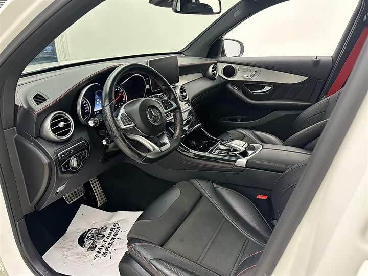 Mercedes-Benz GLC 2017 AMG GLC 43 4 MATIC — фото 14
