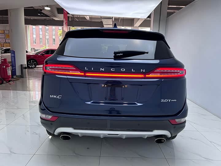 Lincoln MKC 2017 2.0 T 4 WD — фото 6