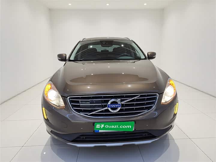 Volvo XC60 2017 T 5 AWD — фото 3