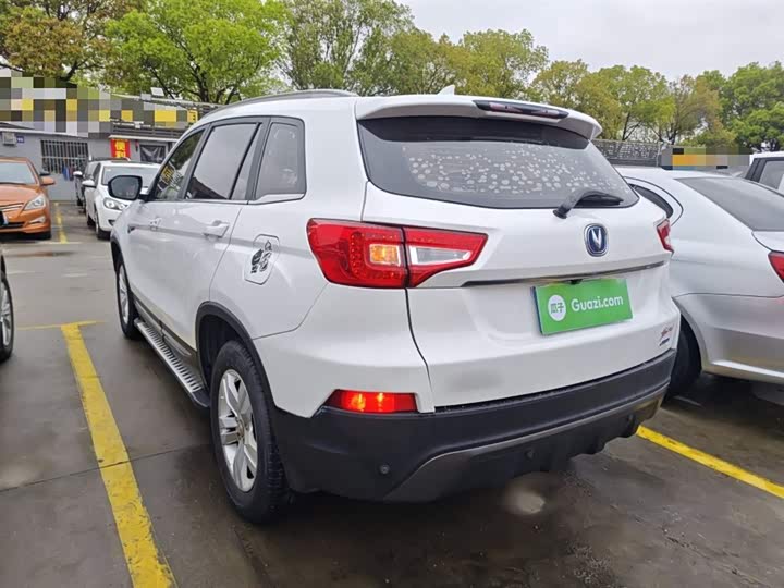 Changan CS75 2016 2.0 L MTLuxury V — фото 23