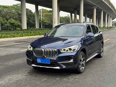 BMW X1 2018 x Drive 20 Li — фото 10