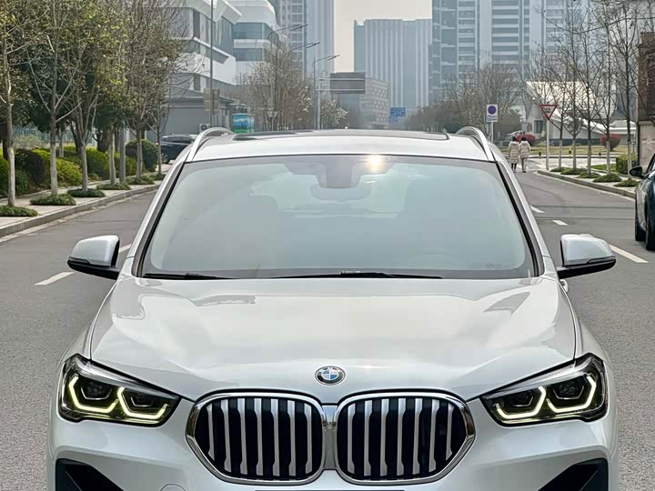 BMW X1 2020 s Drive 20 Li — фото 9
