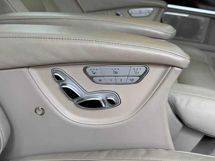 Mercedes-Benz V-Class 2018 V 260 V — фото 17