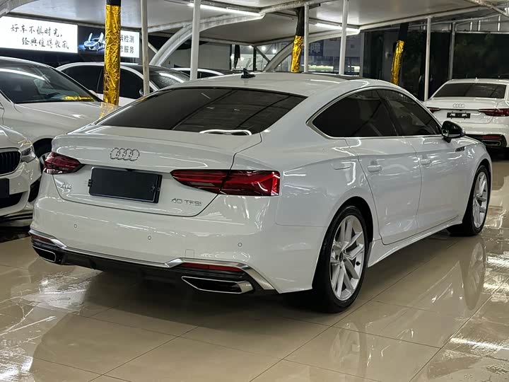 Audi A5 2024 Sportback 40 TFSI — фото 4