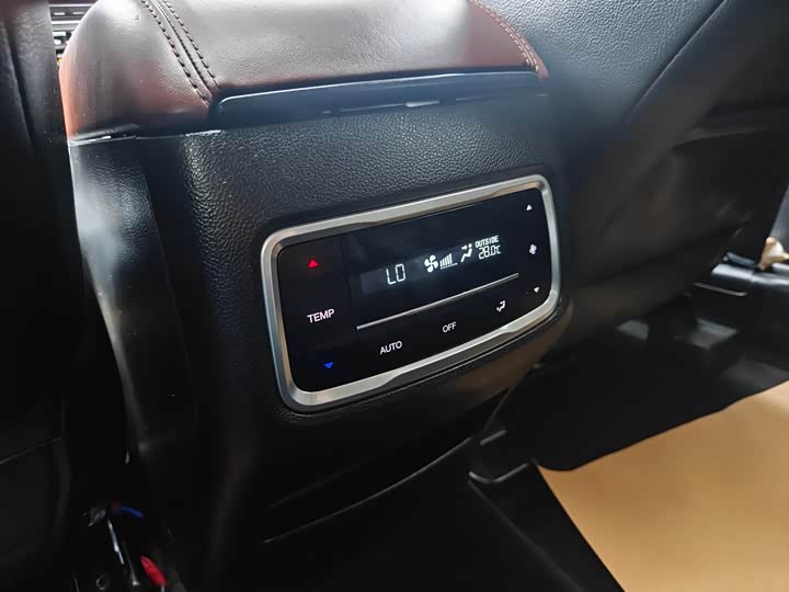 Trumpchi GS8 2017 320 T 2 WD ( ) — фото 9
