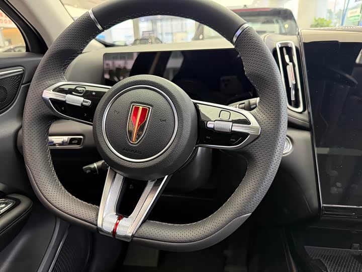 Hongqi HS3 PHEV 2024 115km — фото 7