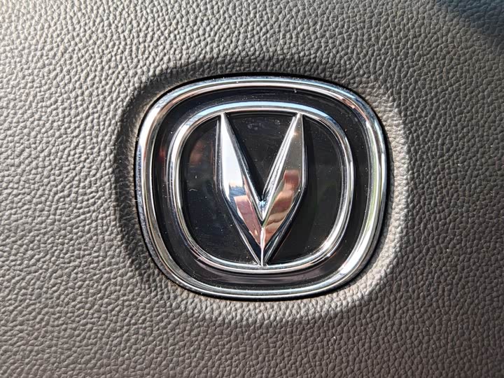 Changan UNI-K 2021 2.0 T Premium — фото 26