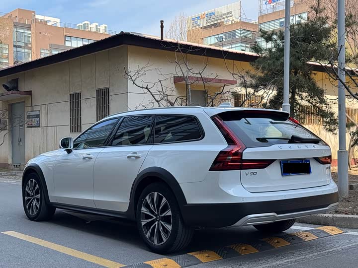 Volvo V90 2021 Cross Country B 5 AWD — фото 5