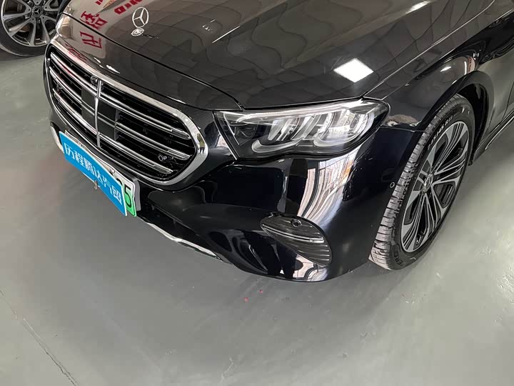 Mercedes-Benz E-Class 2024 E 350 e L — фото 3
