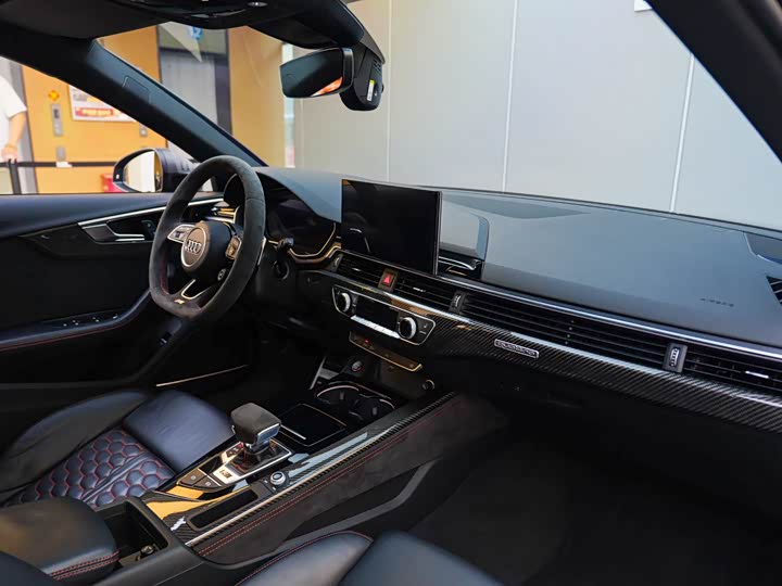 Audi RS4 2021 RS 4 Avant — фото 9