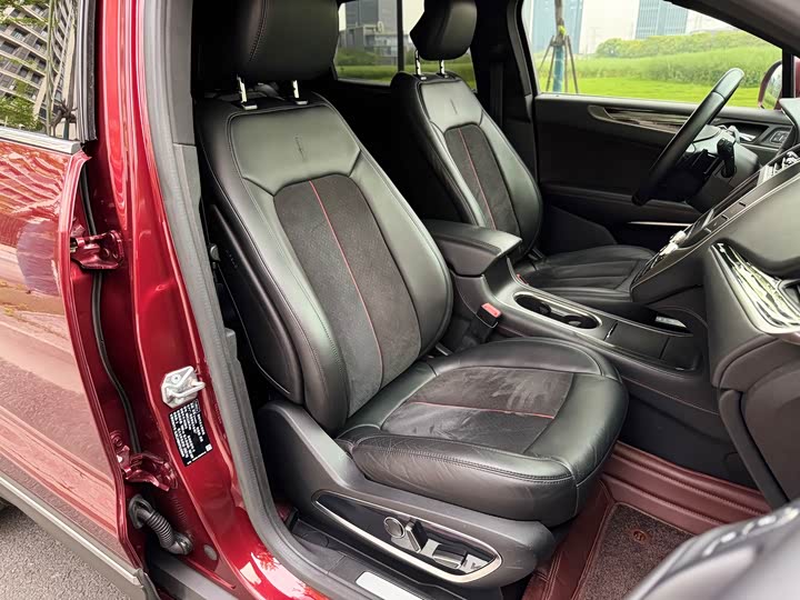 Lincoln MKC 2015 2.0 T 4 WD — фото 12