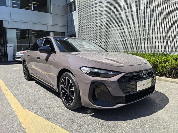 Audi A5L 2026 2.0 T Plus — фото 3