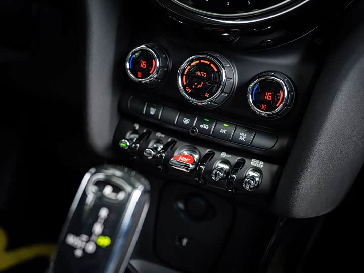 MINI Hatch — фото 17