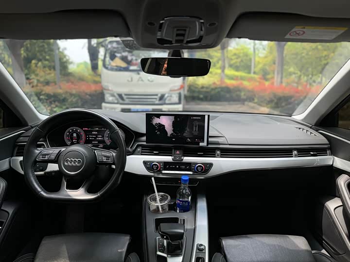 Audi A4L 2022 40 TFSI — фото 7