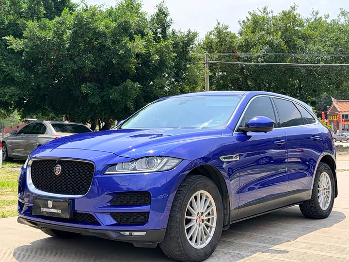 Jaguar F-PACE 2018 2.0 T 4 WD — фото 1