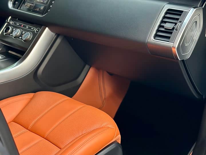 Land Rover Range Rover Sport — фото 23